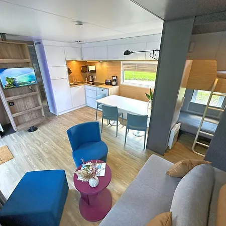Tiny House, نينبورغ فورم والد